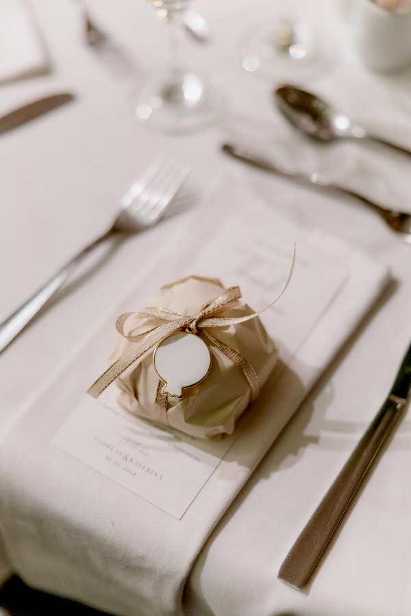 Elegant Wedding In Nicosia With Festive Atmosphere And White Flowers