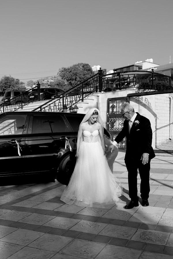 Romantic Summer Wedding With White Flowers And Candles