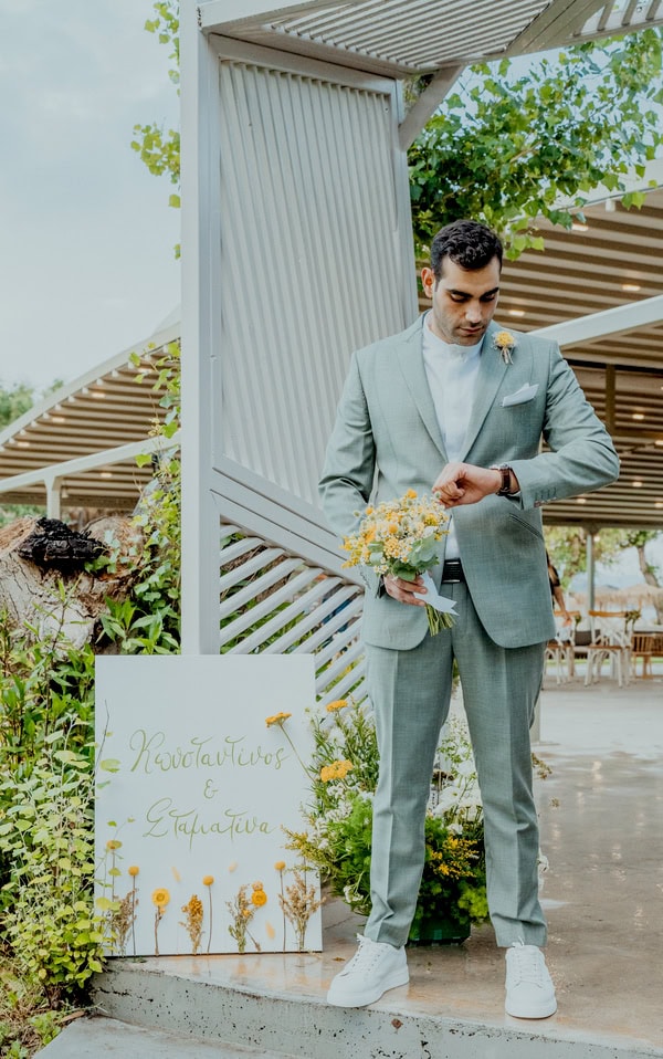 Rustic Wedding With Herbs And Cytherean Flower Decor