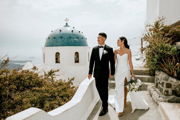 Spring Destination Wedding Santorini White Roses Chic Decor