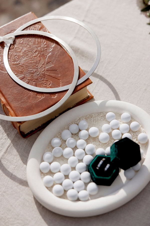 Spring Wedding With Chic Details In Santorini