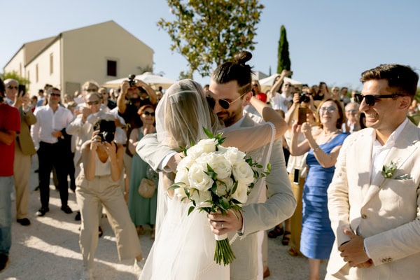 Stylish Spring Wedding In Crete With Mediterranean Inspiration