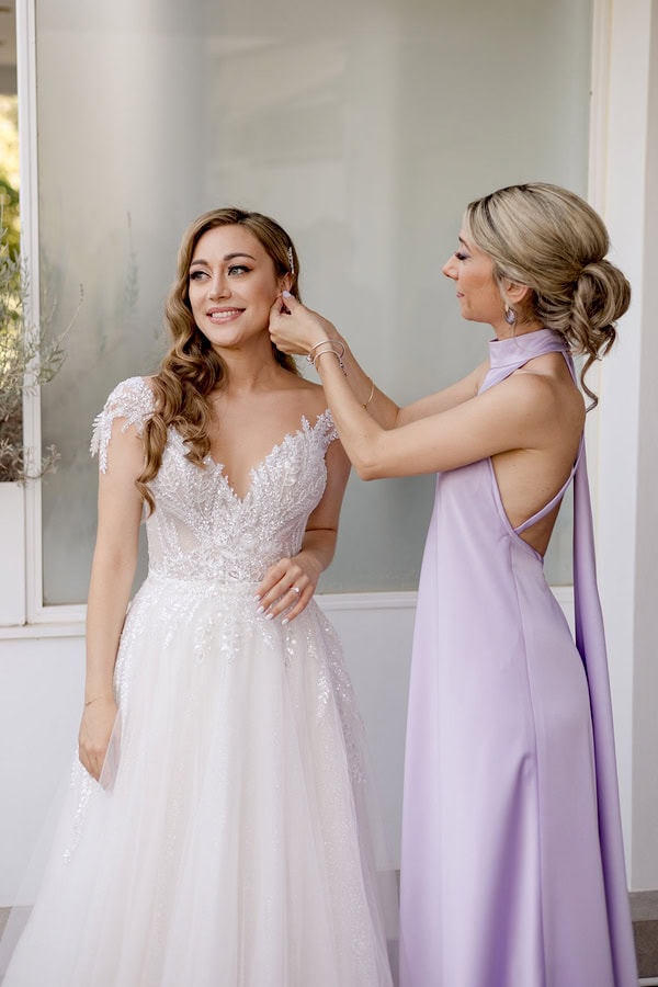 Chic Wedding With Pastel Flowers And Golden Details Ktima Kleopatra