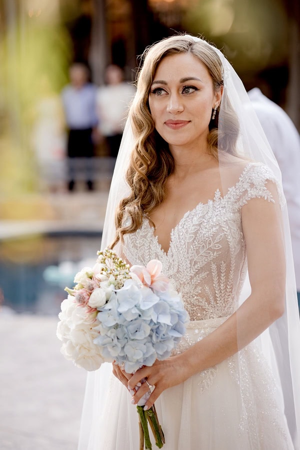 Chic Wedding With Pastel Flowers And Golden Details Ktima Kleopatra