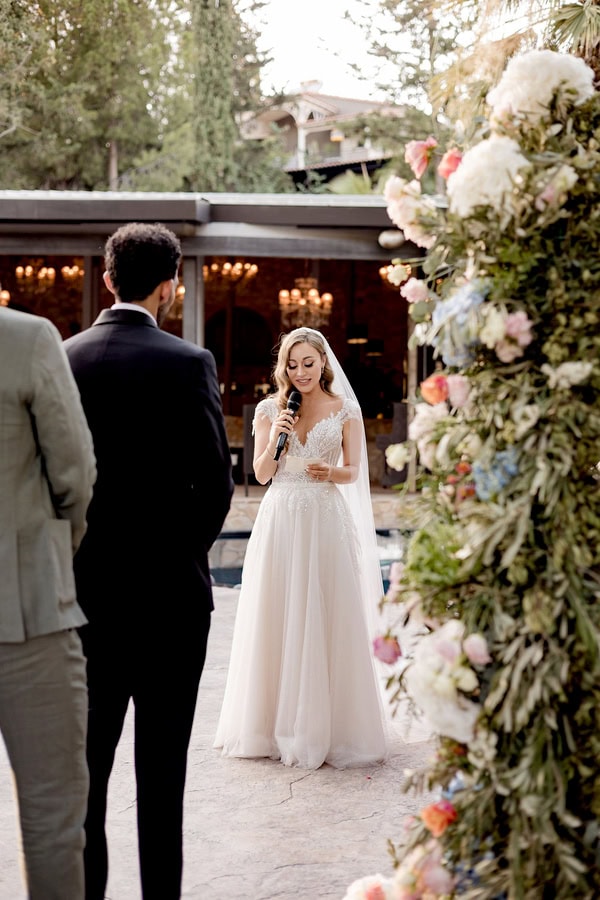 Chic Wedding With Pastel Flowers And Golden Details Ktima Kleopatra