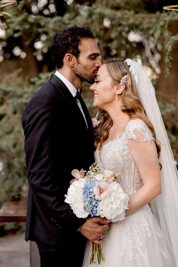 Chic Wedding With Pastel Flowers And Golden Details Ktima Kleopatra