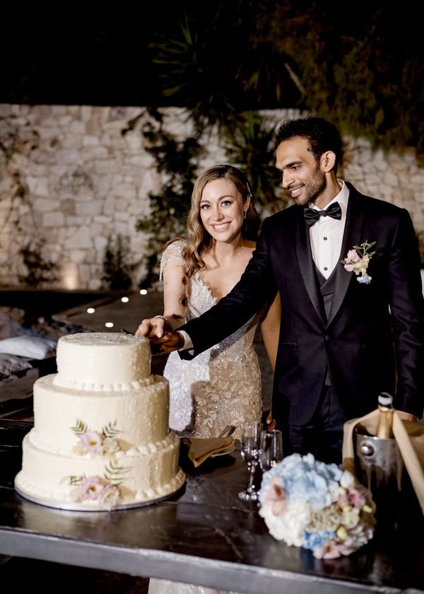 Chic Wedding With Pastel Flowers And Golden Details Ktima Kleopatra