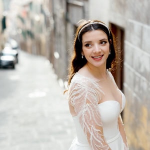 Ένας άκρως χριστουγεννιάτικος γάμος με μπορντό λουλούδια | Φλώρα & Νεόφυτος