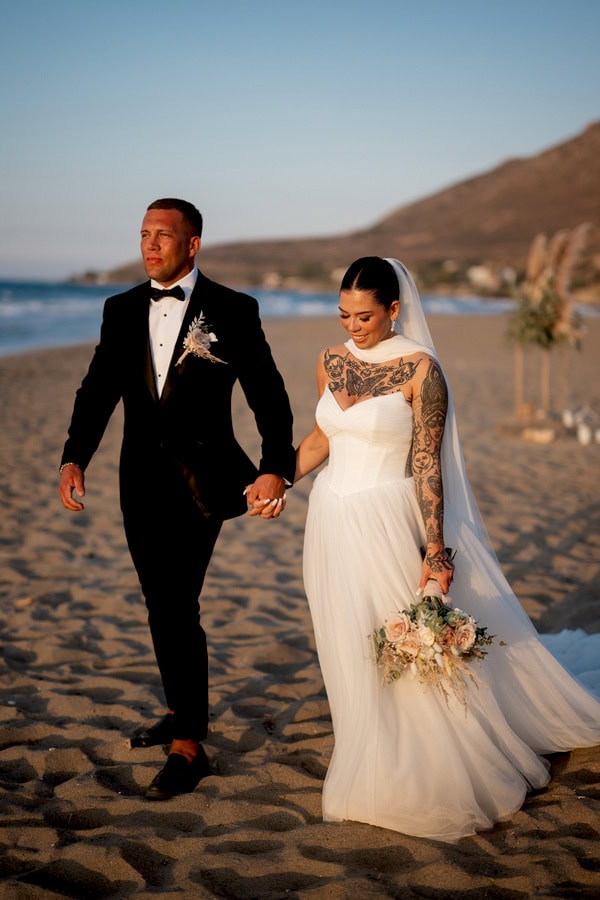 Earthy Toned Beach Wedding With Cozy Boho Style