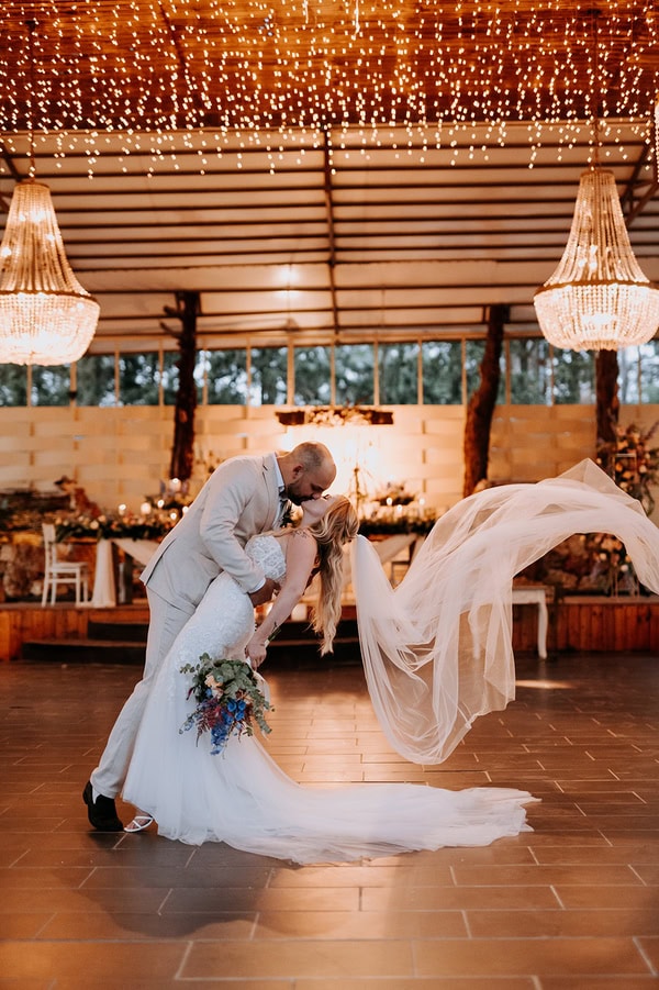 Garden Style Wedding With Romantic Details In Thessaloniki