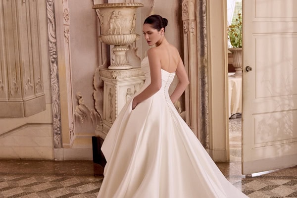 Η συλλογή Justin Alexander Άνοιξη/Καλοκαίρι 2026 θα σας εντυπωσιάσει