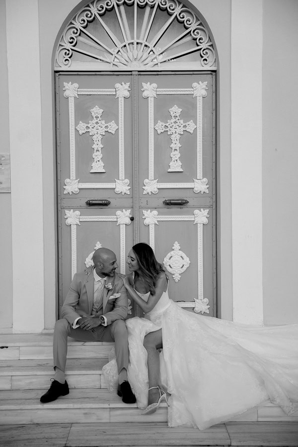 Romantic Destination Wedding In Kefalonia Full Of Blooms