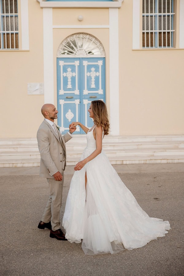 Romantic Destination Wedding In Kefalonia Full Of Blooms