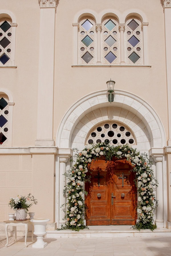 Romantic Destination Wedding In Kefalonia Full Of Blooms