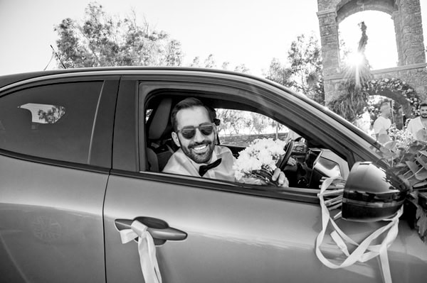 Romantic Wedding Chios Colorful Flowrs