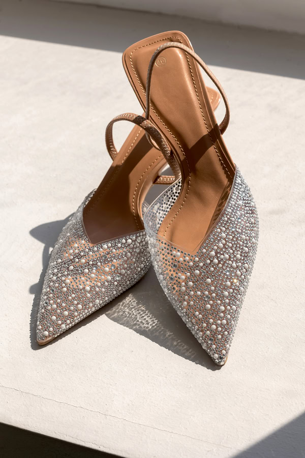 Romantic Wedding In Thessaloniki With Wonderful Next Day Photoshoot By The Lake