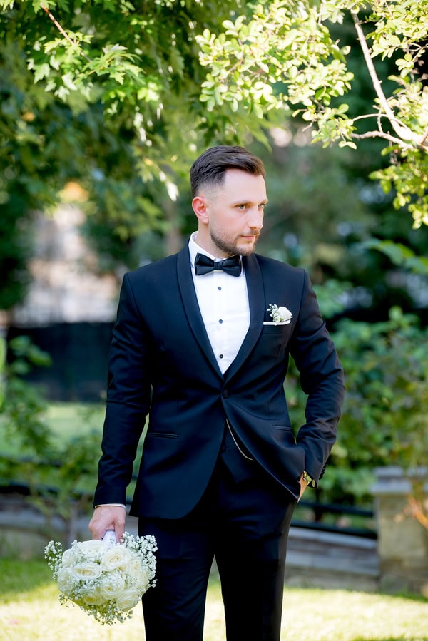 Romantic Wedding In Thessaloniki With Wonderful Next Day Photoshoot By The Lake