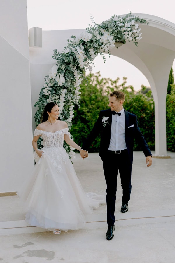 Romantic Wedding With White Orchids Amaltheia The Place