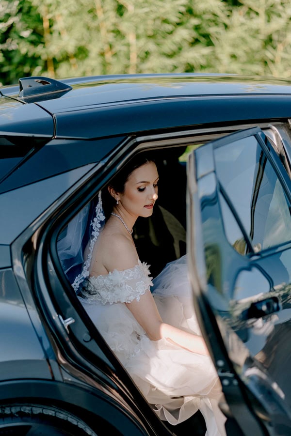 Romantic Wedding With White Orchids Amaltheia The Place