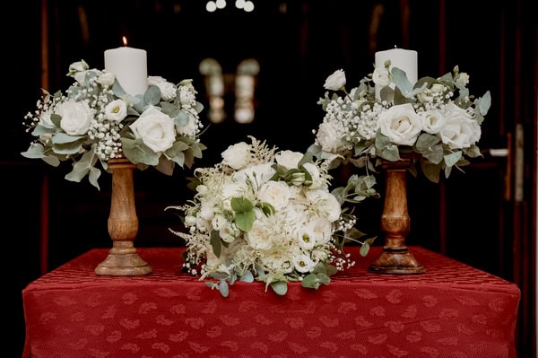 Romantic Wedding With White Roses And Rustic Chic Details