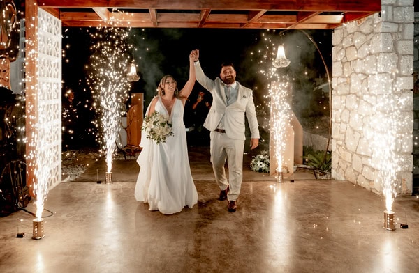 Romantic Wedding With White Roses And Rustic Chic Details