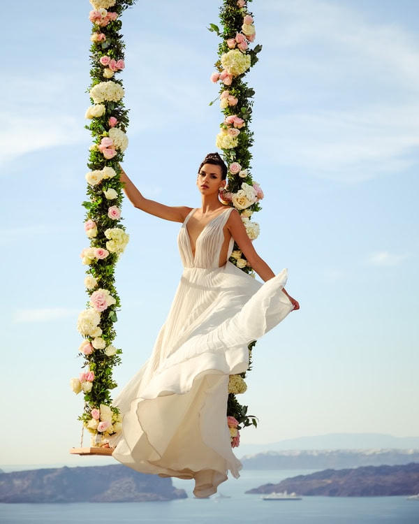 Soft Glam Bridal Makeup We Completely Adore