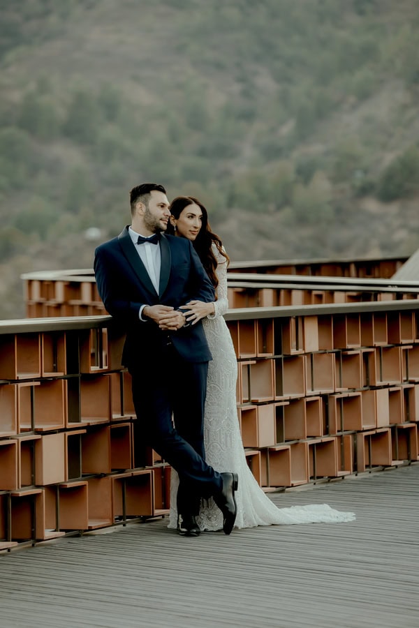 Stylish Autumn Wedding With Romantic Floral Arrangements