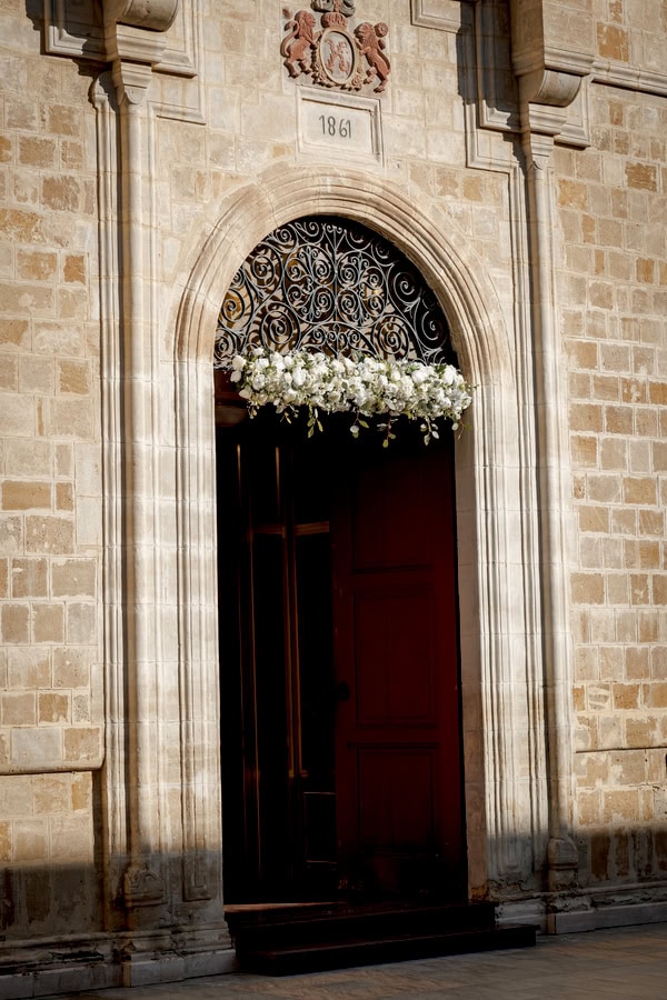 Stylish Autumn Wedding With Romantic Floral Arrangements