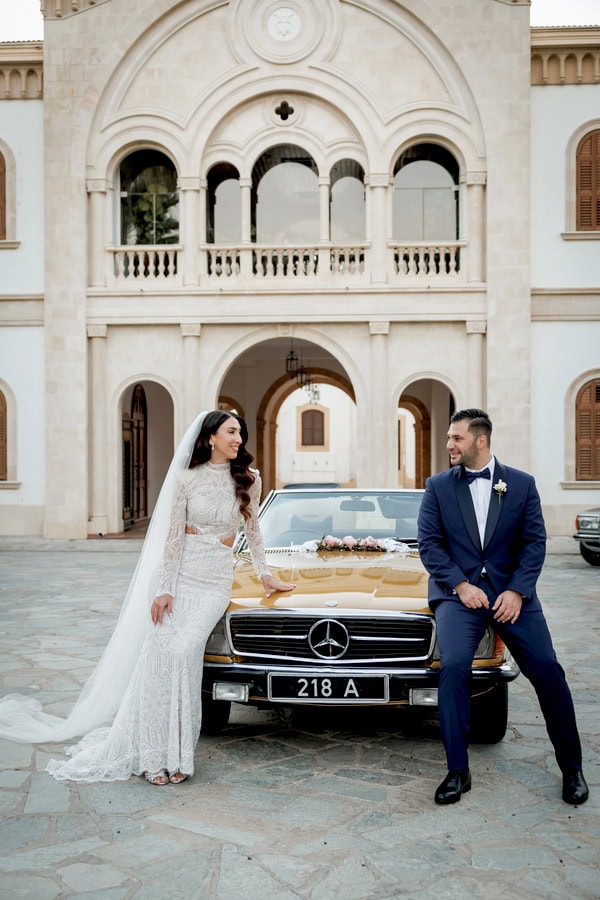 Stylish Autumn Wedding With Romantic Floral Arrangements