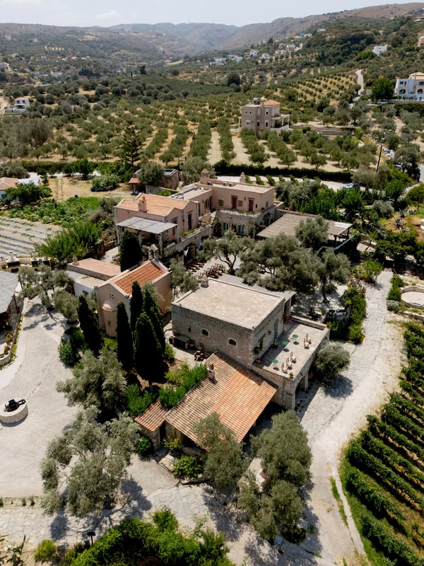 Crete Wedding With White Flowers Olive Branches And Love Filled Atmosphere
