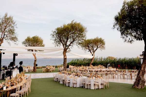 Dreamy Destination Wedding Full Of Colors And Style