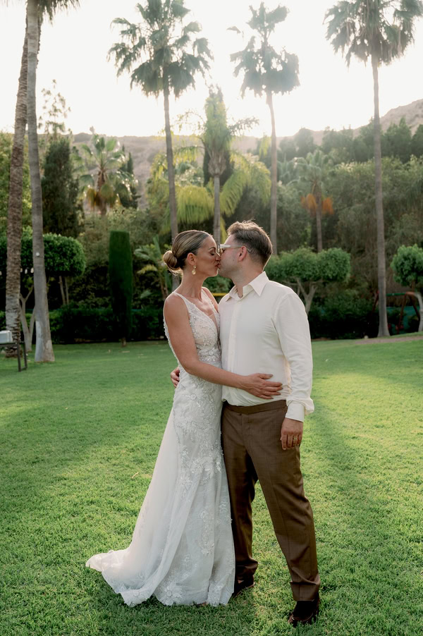 Romantic Floral Wedding By The Sea Columbia Beach Resort