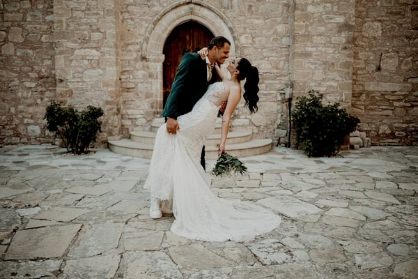 Romantic Spring Wedding With White Flowers And Pampas Grass In Paphos