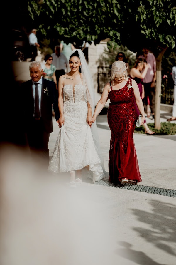 Romantic Spring Wedding With White Flowers And Pampas Grass In Paphos