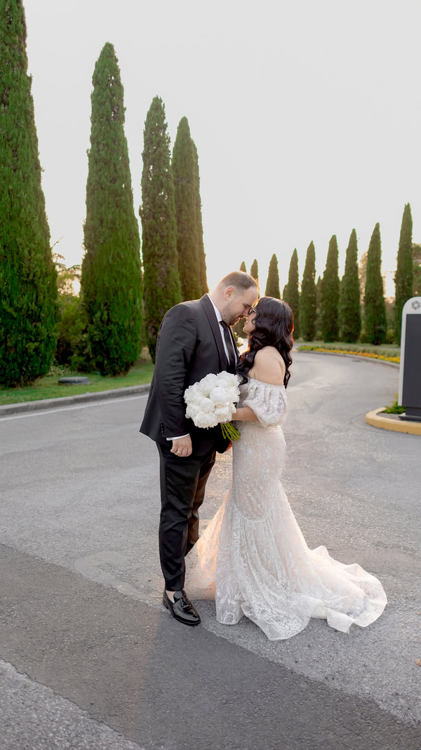 Romantic Summer Wedding In Thessaloniki With Roses And Hydrangeas