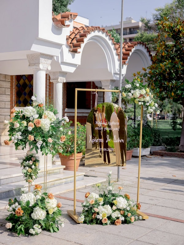 Romantic Summer Wedding In Thessaloniki With Roses And Hydrangeas