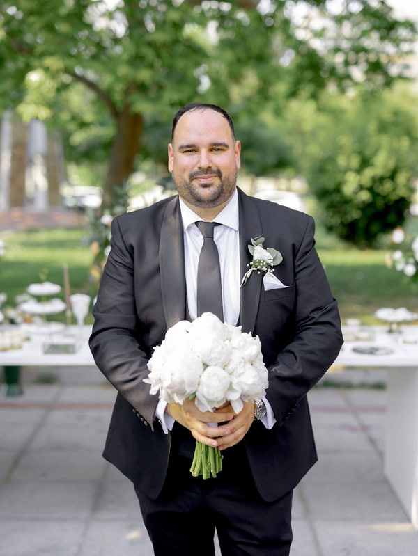 Romantic Summer Wedding In Thessaloniki With Roses And Hydrangeas