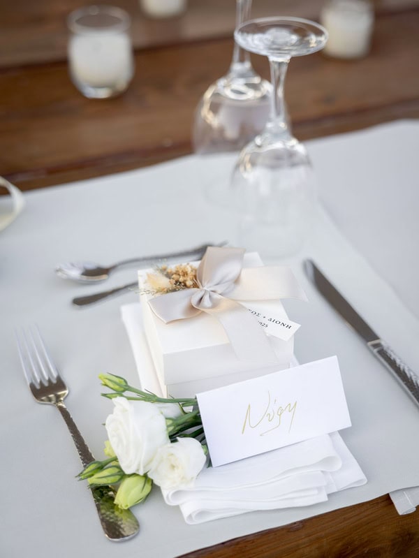 Romantic Summer Wedding In Thessaloniki With Roses And Hydrangeas