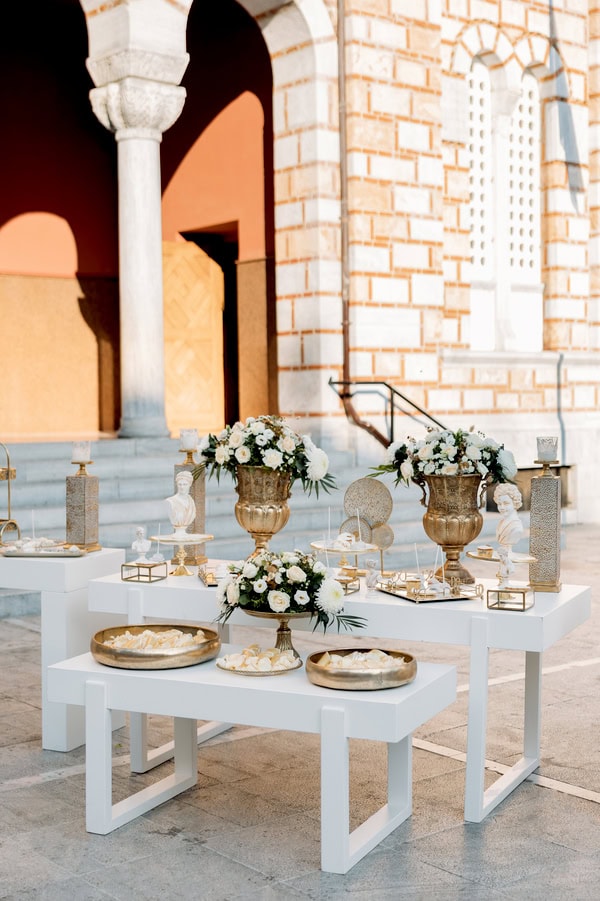 Romantic Wedding With White Flowers And Golden Details