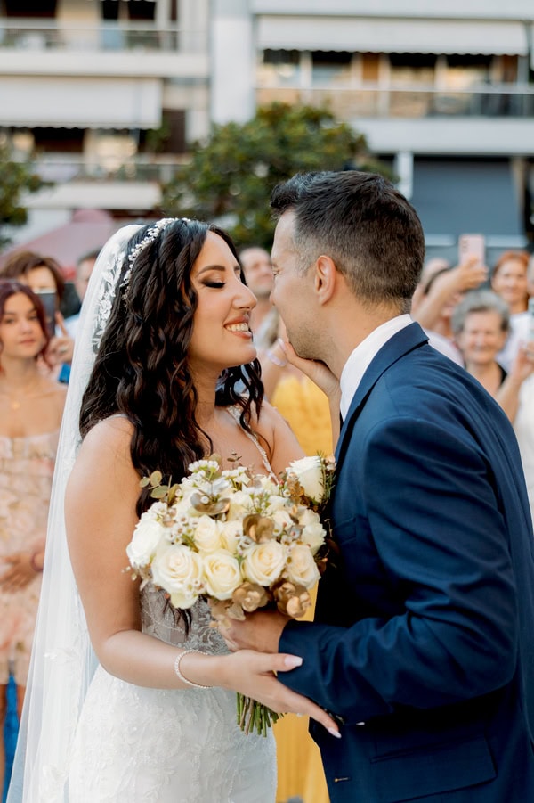 Romantic Wedding With White Flowers And Golden Details