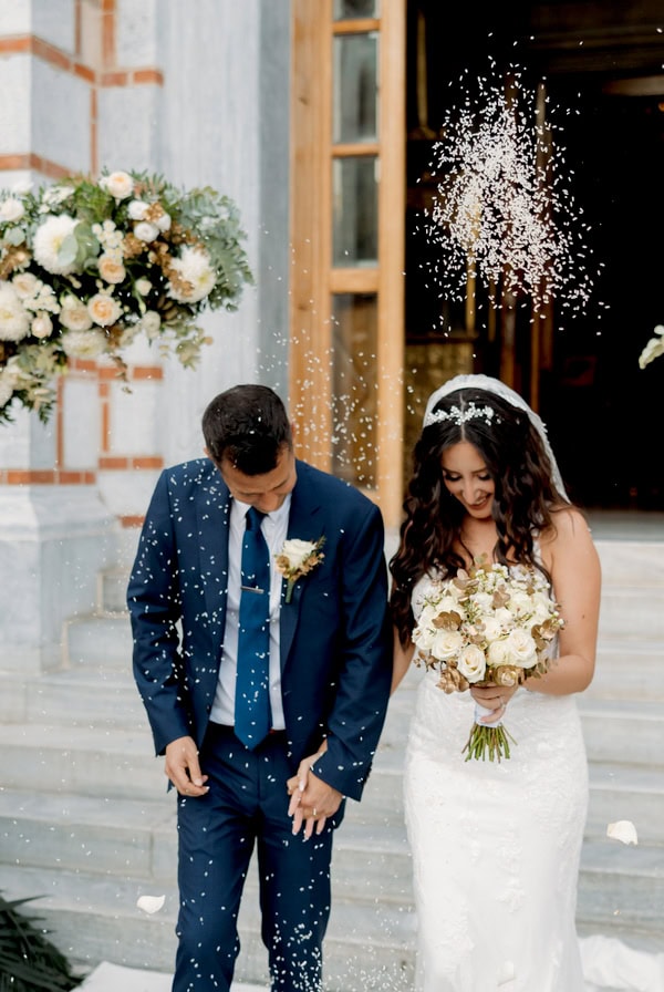 Romantic Wedding With White Flowers And Golden Details