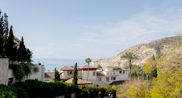 Spring Destination Wedding Colorful Flowers Columbia Beach Resort