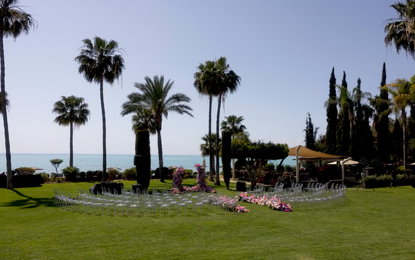 Spring Destination Wedding Colorful Flowers Columbia Beach Resort