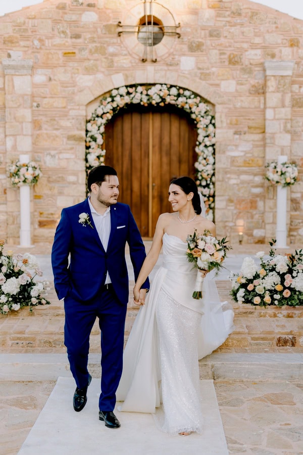 Spring Wedding In Athens With Romantic Pastel Decor