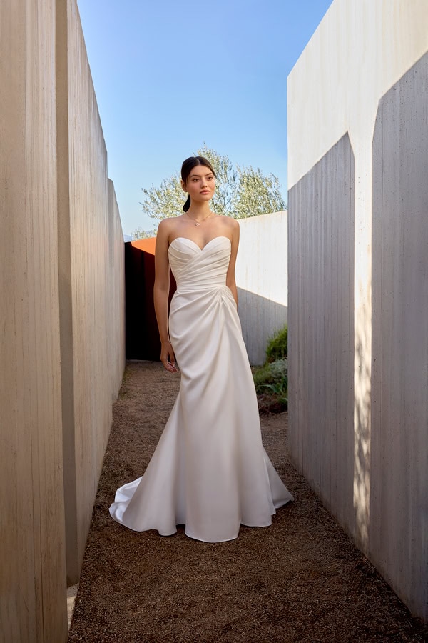 Stunning Oreosposa Designs By Demetrios For The Stylish Bride