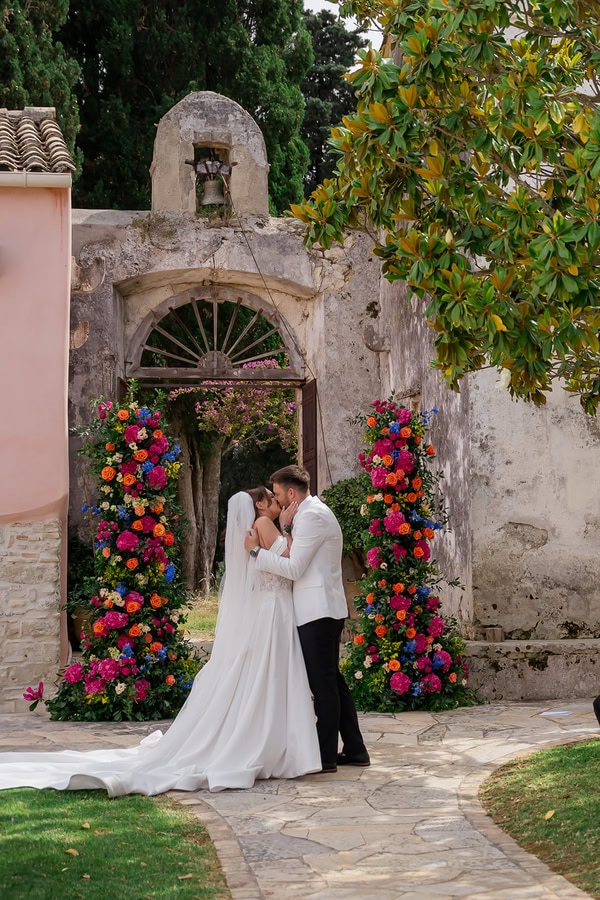 Summer Destination Wedding Colorful Flowers The Courti Estate