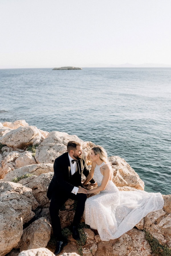 Summer Minimal Chic Wedding With White Hydrangeas And Babys Breath