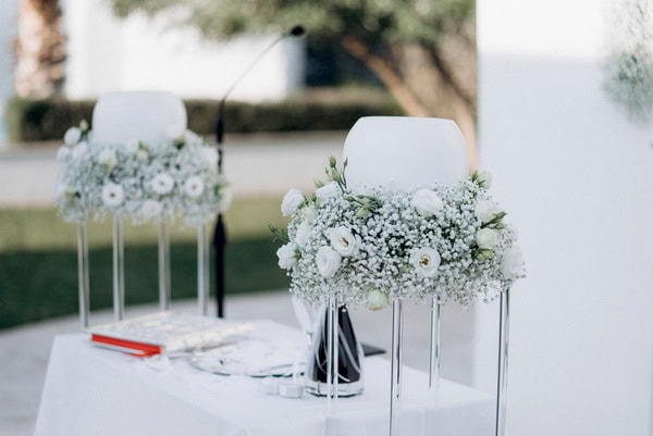 Summer Minimal Chic Wedding With White Hydrangeas And Babys Breath