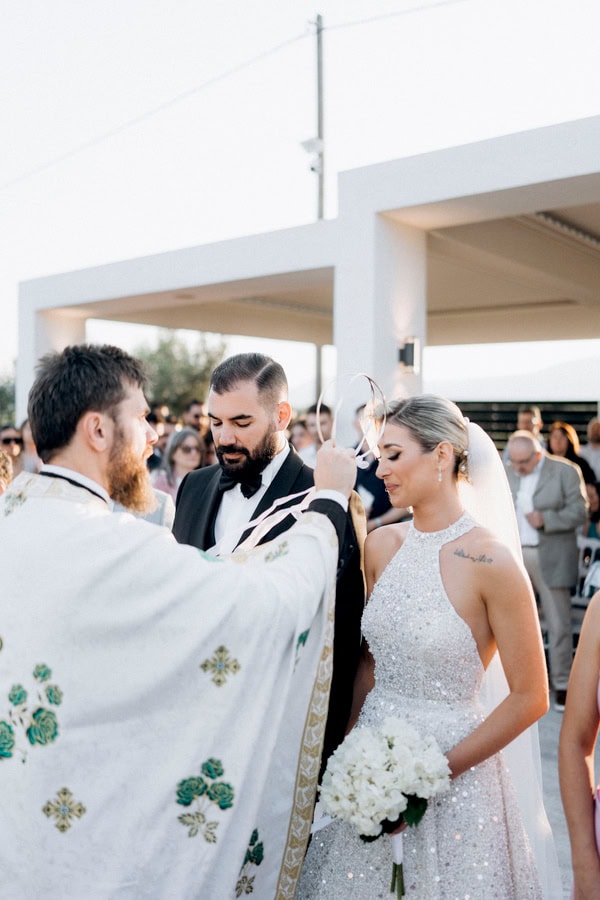 Summer Minimal Chic Wedding With White Hydrangeas And Babys Breath