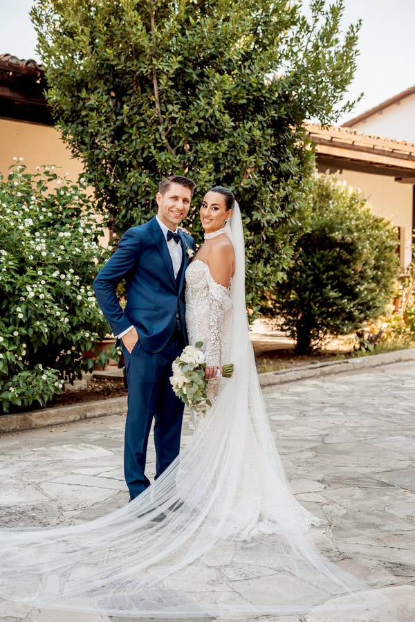 Summer Wedding In Nicosia With Beautiful Details